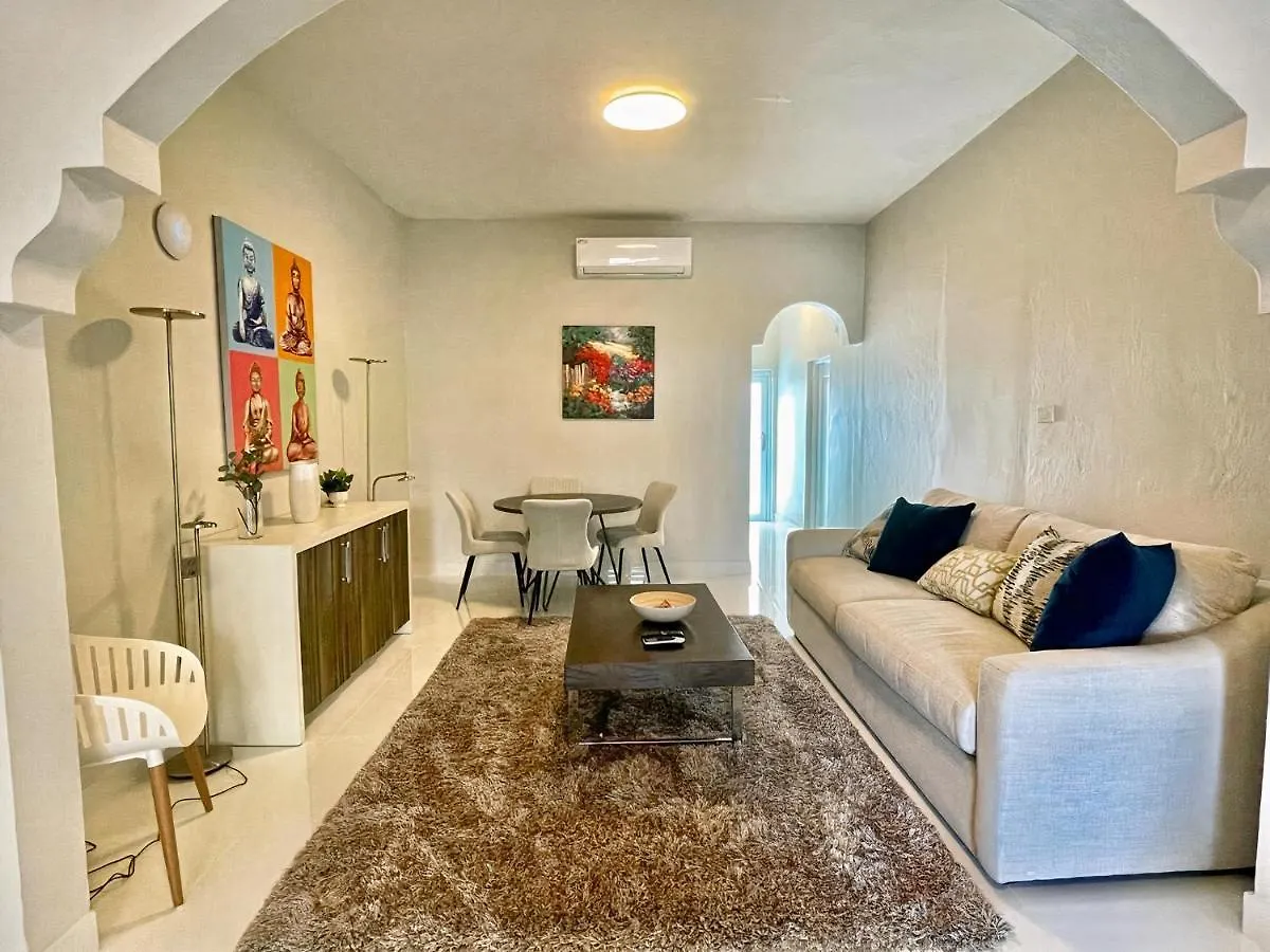 Stunning 3-Bedroom Beachside Apartment San Juan