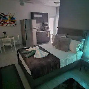 Urban One @ Roosevelt 457 San Juan